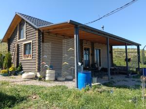 Двухэтажный дом в Джрвеже, 70 кв.м., дизайнерский ремонт