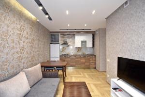 2-комн. квартира на пр. Комитаса в Арабкире, 35 кв.м., 3/5 эт�